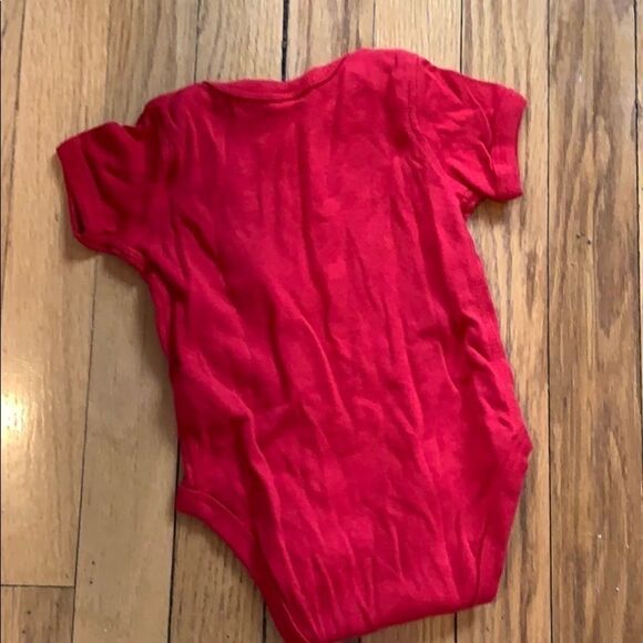 3/$25 “Mommy is my Valentine” onesie - Picture 3 of 4